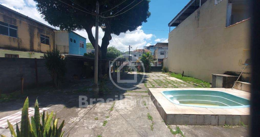 Casa à venda com 370,00m² e 2 quartos em Cavalcanti, Rio de Janeiro - RJ