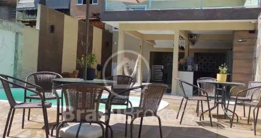 Casa à venda com 200,00m² e 4 quartos em Parque Anchieta, Rio de Janeiro - rj