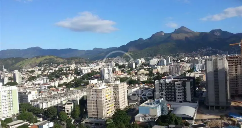 CONDOMINIO DO EDIFICIO VALENCIA E SEVILHA - Cobertura 3 quartos, sendo 1 suíte