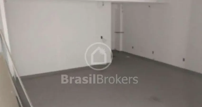 Sala comercial à venda na Rua Casimiro de Abreu, Pilares, Rio de Janeiro