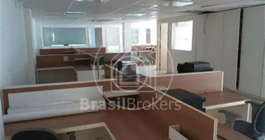 Prédio à venda na Rua Visconde de Itabaiana, Engenho Novo, Rio de Janeiro