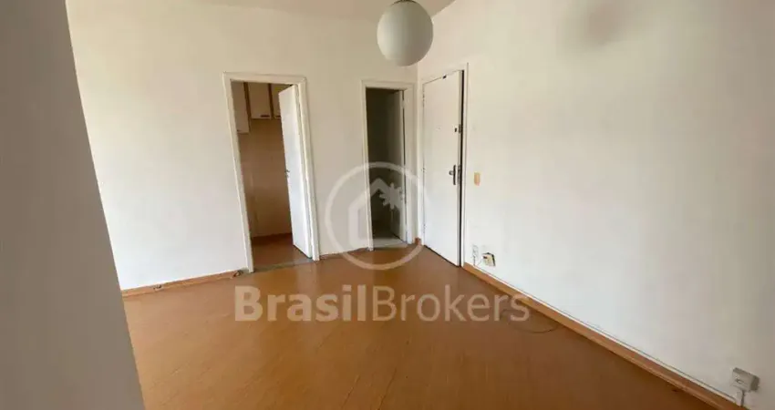 Otimo apartamento 2 quartos, vaga  no Eng Novo .