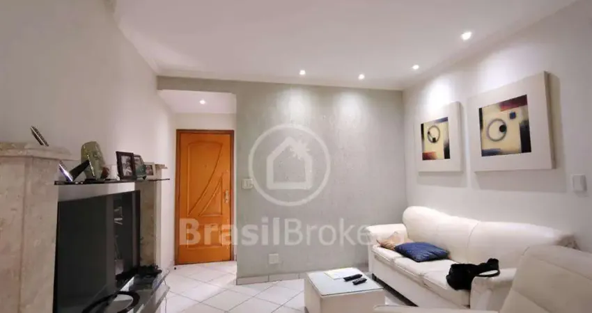 Apartamento Frente Varandão 01 Quarto com Dependência