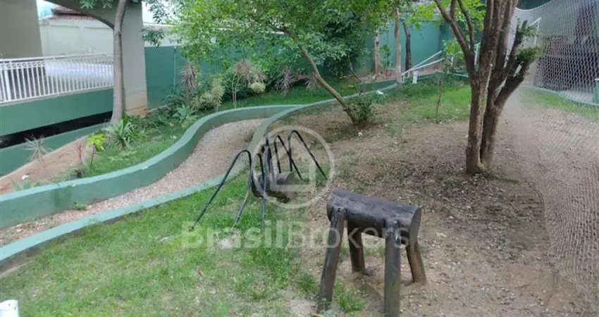 Cobertura Duplex no Méier com Varanda, Churrasqueira e 2 Vagas de Garagem - Sua Oportunidade te Espera!