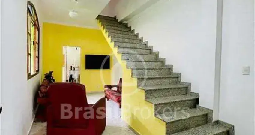 Casa à venda com 119,00m² e 3 quartos em Vaz Lobo, Rio de Janeiro - rj