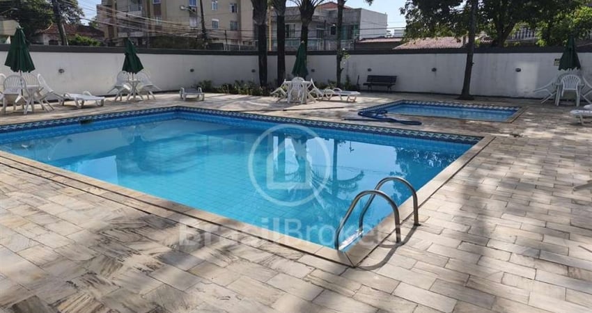Apartamento porteira fechada 2 quartos com suíte Vila Valqueire