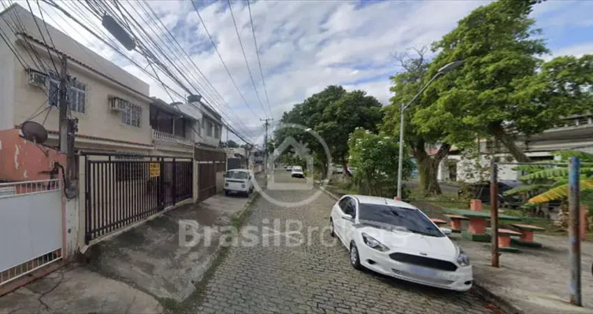 Casa à venda com 220,00m² e 6 quartos em Penha, Rio de Janeiro - rj