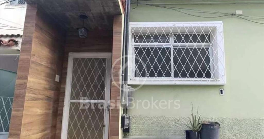 Casa 6 quartos, sendo 1 suíte