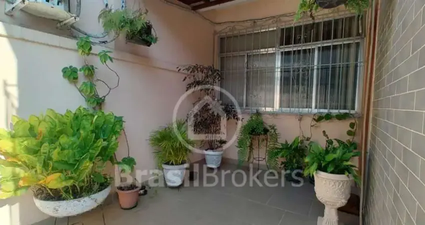 Casa com 2 quartos à venda na Rua Cândido Benício, Campinho, Rio de Janeiro