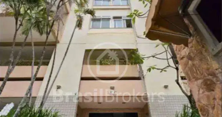 Bosque das Hortências! Excelente apartamento, 2 quartos, ampla sala, varanda, todo reformado, Aceitando Financiamento.
