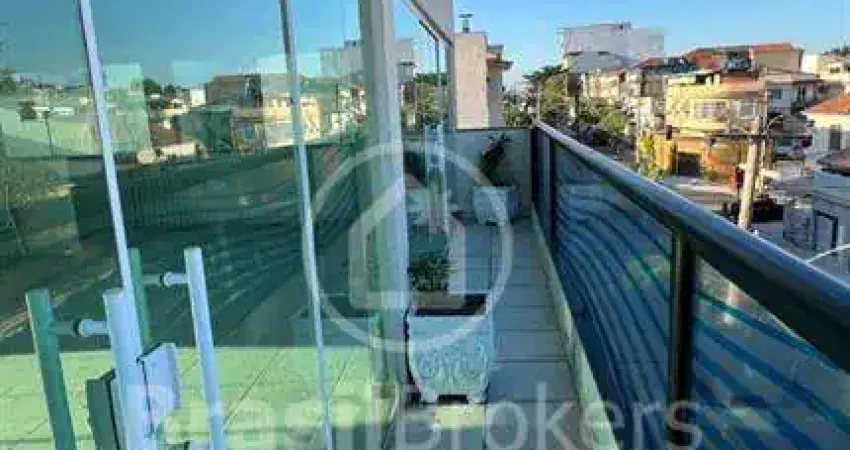 Prédio com um galpão, uma casa com terraço, uma kitnet e uma loja em ramos