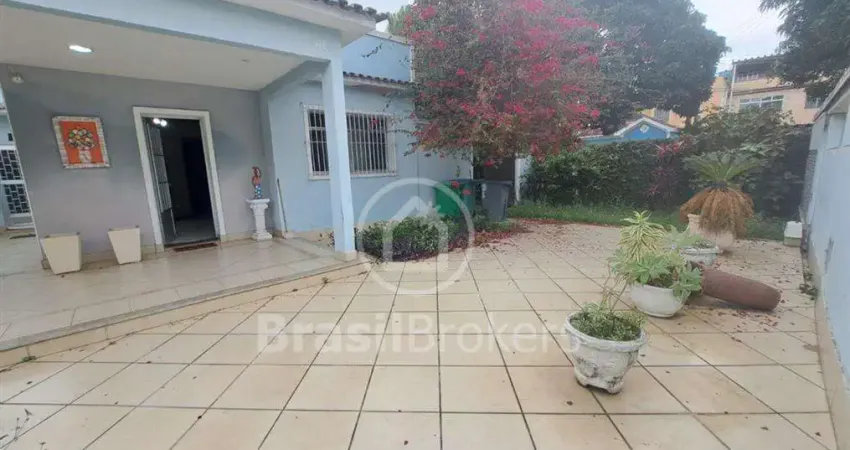 Casa de condomínio à venda com 0m² e 3 quartos em irajá, rio de janeiro - rj