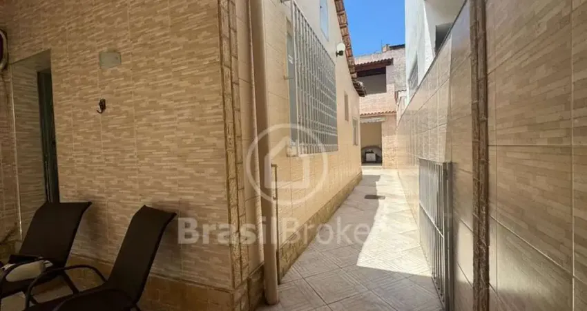 Casa de vila de 59 m² com garagem e quintal – cascadura / madureira