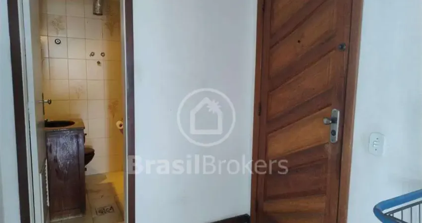 Encontre a cobertura duplex dos seus sonhos no coração do méier