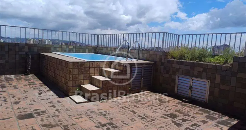 Encontre a cobertura duplex dos seus sonhos no coração do Méier