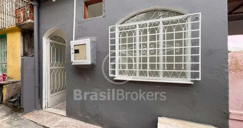 Casa de Vila à venda com 40,00m² e 1 quarto em Cachambi, Rio de Janeiro - RJ