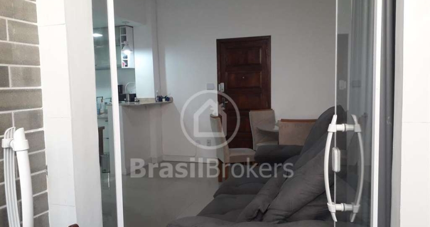 Apartamento de 2 quartos com 65m² reformado com vaga!!!