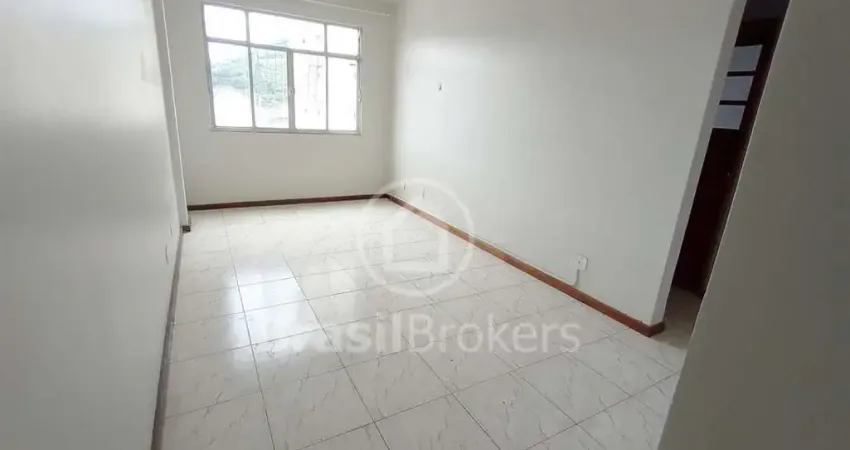 Apartamento de 2 quartos com 66 m², com armários planejados.