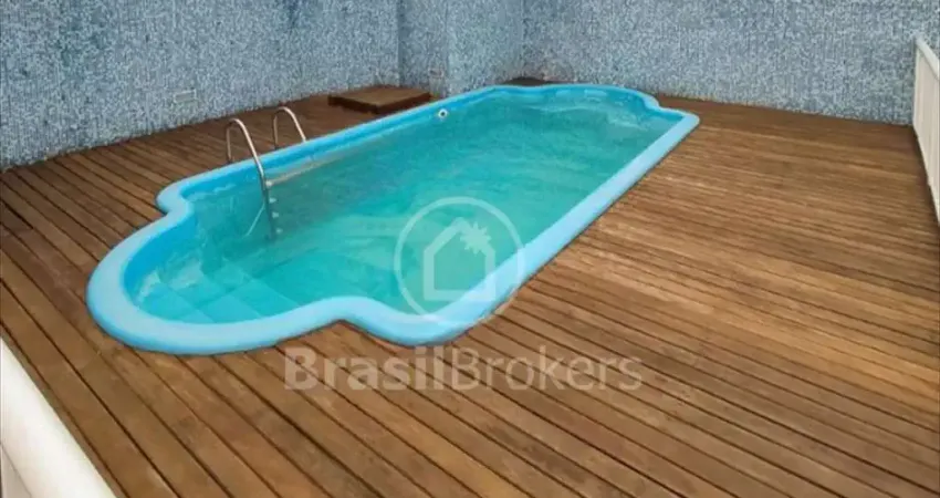 Apartamento de 2 quartos com 76m² varanda e vaga na Av. Maracanã!!!