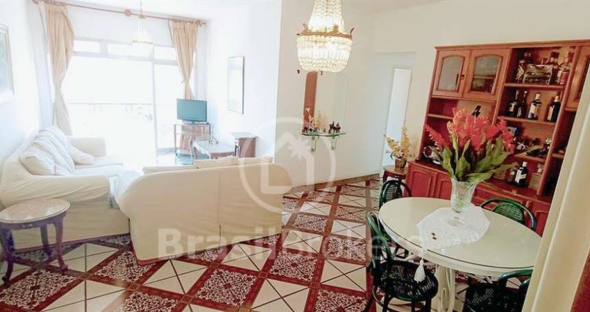 Apartamento de 3 quartos com 106 m², dependências completas e vaga de garagem a 6 minutos do metro São Francisco Xavier. Porteira Fechada !