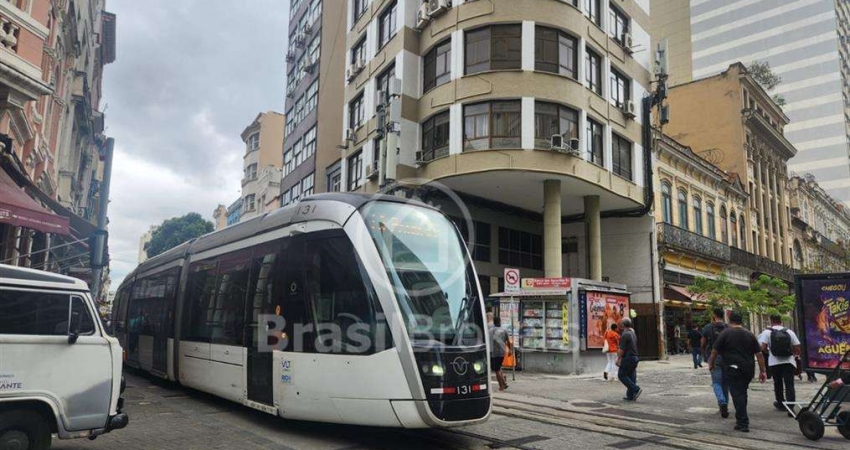 Sala Comercial à venda com 30,00m² e 1 quarto em Centro, Rio de Janeiro - RJ