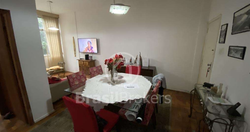 Apartamento de 2 Quartos com 76,00m² com Vaga na Tijuca