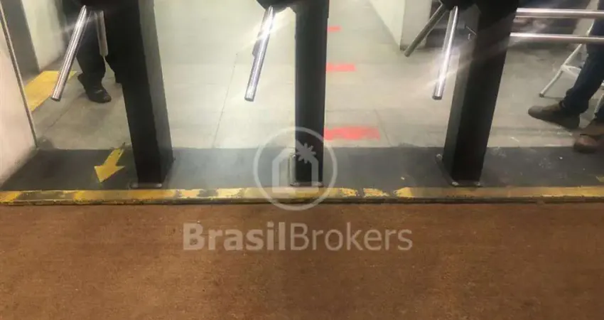 Sala comercial à venda na Praça Olavo Bilac, Centro, Rio de Janeiro