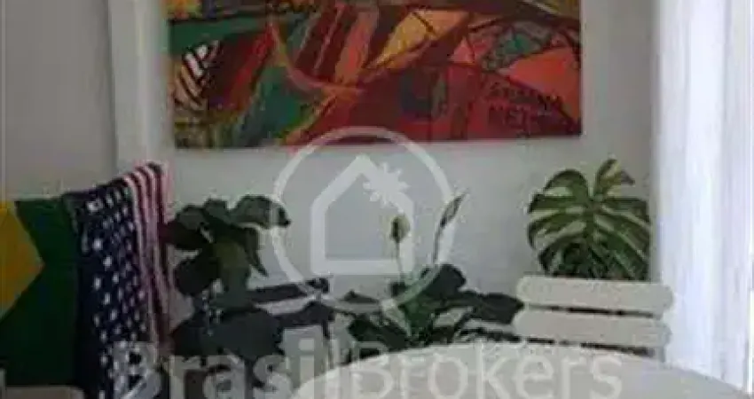 Casa de Condomínio à venda com 208,00m² e 5 quartos em São Cristóvão, Rio de Janeiro - rj
