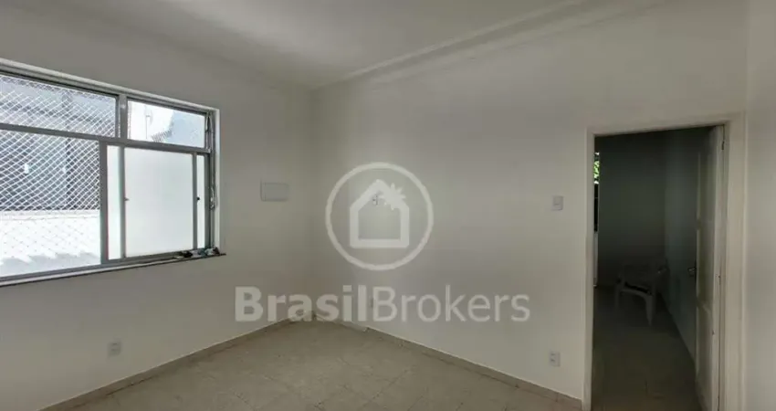 Imovel em Vila Isabel, Coladinho na Tijuca! 15 minutos do metrô Saens Pena