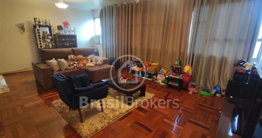 Excelente Apartamento com 130,00m² no Coração da Tijuca