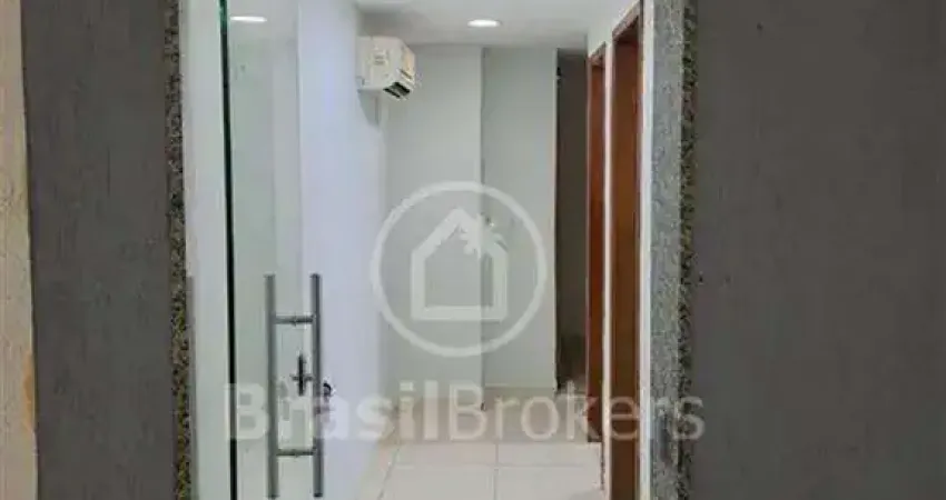 Sala comercial próximo ao Metrô Saens Pena