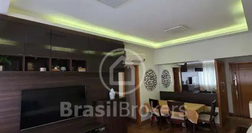 Apartamento de 3 quartos (1 suíte) com 85 m² todo reformado a 1 minuto do metrô e com vaga de garagem.