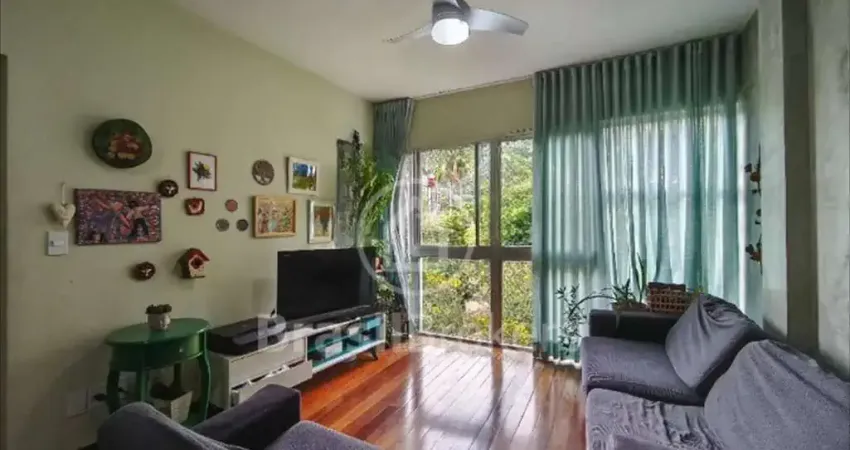 Apartamento de 3 quartos (1 suíte) com 93 m² todo reformado, com vaga a 6 minutos do metrô Uruguai.