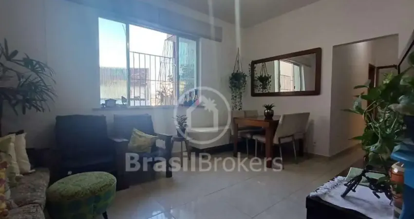 Apartamento à venda com 90m² , 2 quartos, sendo 1 suíte, reformado, entrar e morar.