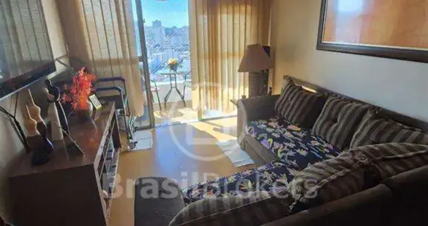 Apartamento com 54,00m² e 2 quartos com dependência revertida para copa na rua maria amélia.