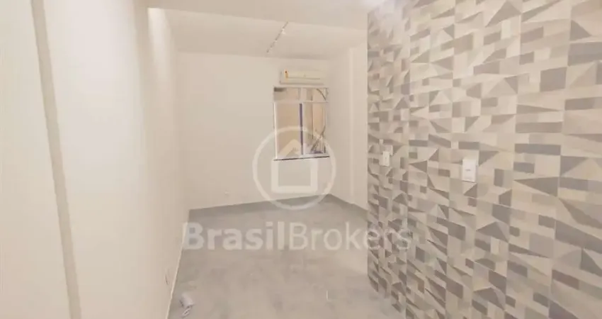 Apartamento à venda com 22 m² e 1 quarto em Copacabana, Rio de Janeiro - RJ