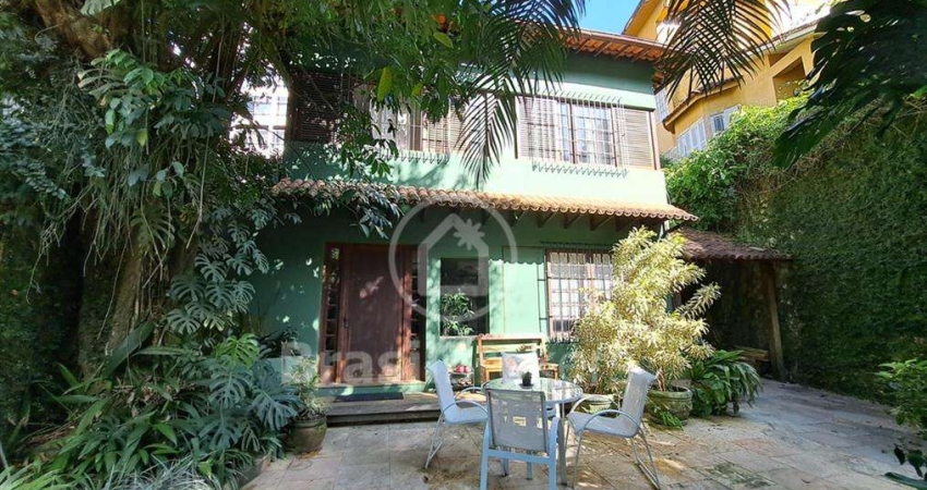 Casa duplex à venda com 296 m² e 3 quartos na Gávea, Rio de Janeiro/RJ