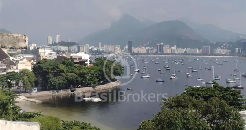 Apartamento à venda na Urca com 71,00m² e 2 quartos