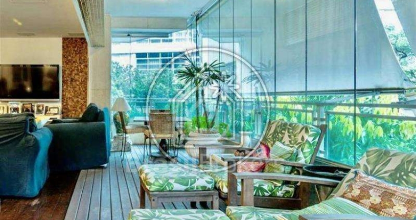 Apartamento à venda com 167,00m² e 3 quartos em Copacabana, Rio de Janeiro - rj