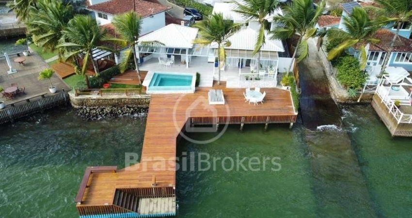 Casa de Condomínio à venda com 160,00m² e 4 quartos em Ponta do Sapê (Cunhambebe), Angra dos Reis - rj