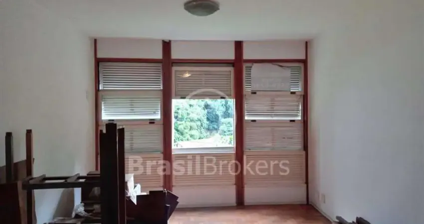 Apartamento à venda com 130,00m² e 3 quartos em Copacabana, Rio de Janeiro - rj