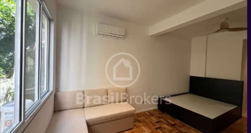 Apartamento à venda com 24,00m² e 1 quarto em Copacabana, Rio de Janeiro - RJ