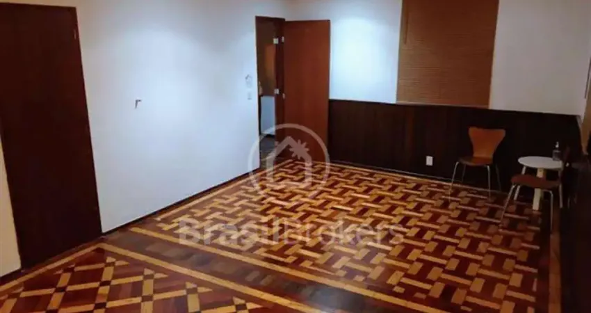 Casa comercial em Botafogo