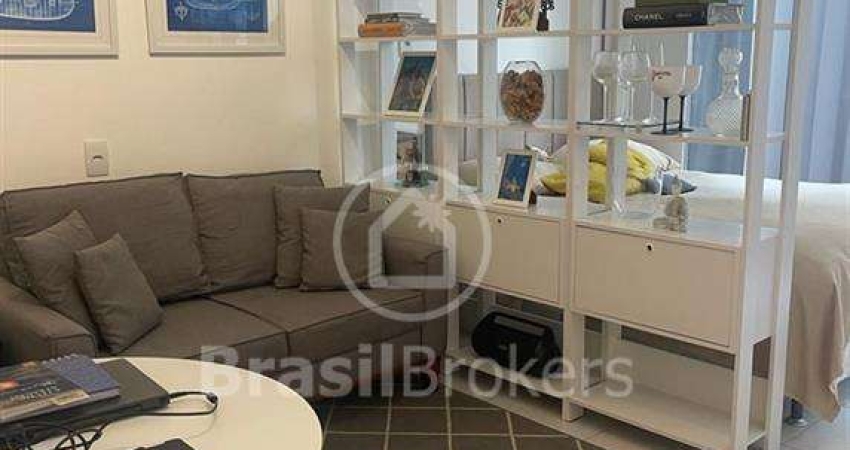 Apartamento à venda com 30,00m² e 1 quarto no Leblon, Rio de Janeiro - RJ