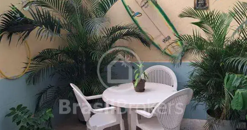 3 quartos com área externa na voluntários da pátria, botafogo.