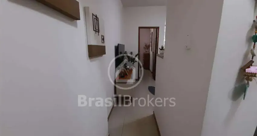 À Venda Quarto e Sala Todo Reformado Porteira Fechada no Flamengo 50m2