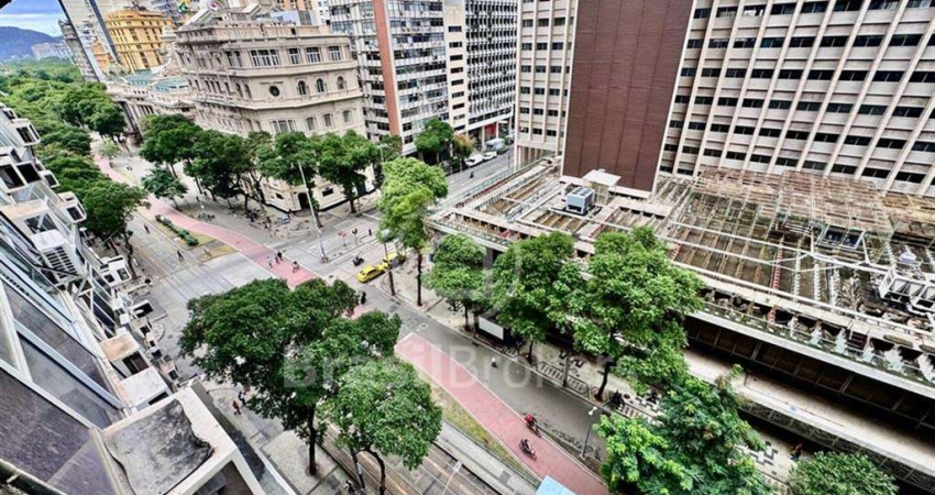 Apartamento com 1 Quarto e 1 banheiro à Venda, 32 m² por R$ 375.000