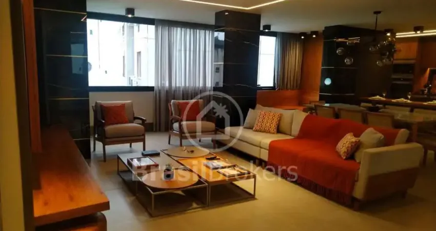 Apartamento à venda com 150,00 m² e 3 quartos em Copacabana, vaga de garagem na escritura