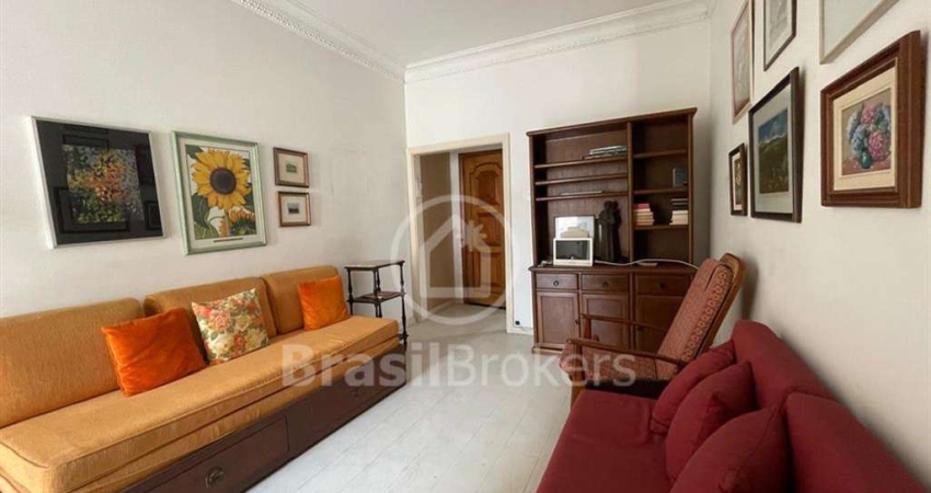 Apartamento, sala quarto à venda