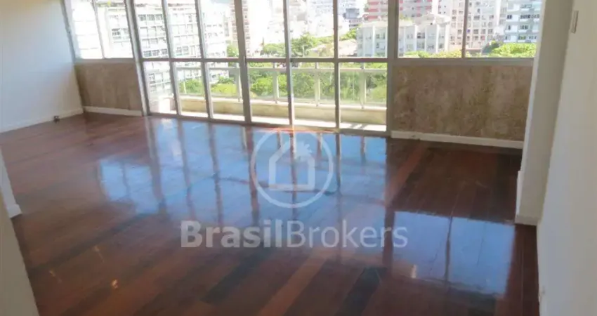 Apartamento, 138m² , 3 quartos  2 vagas